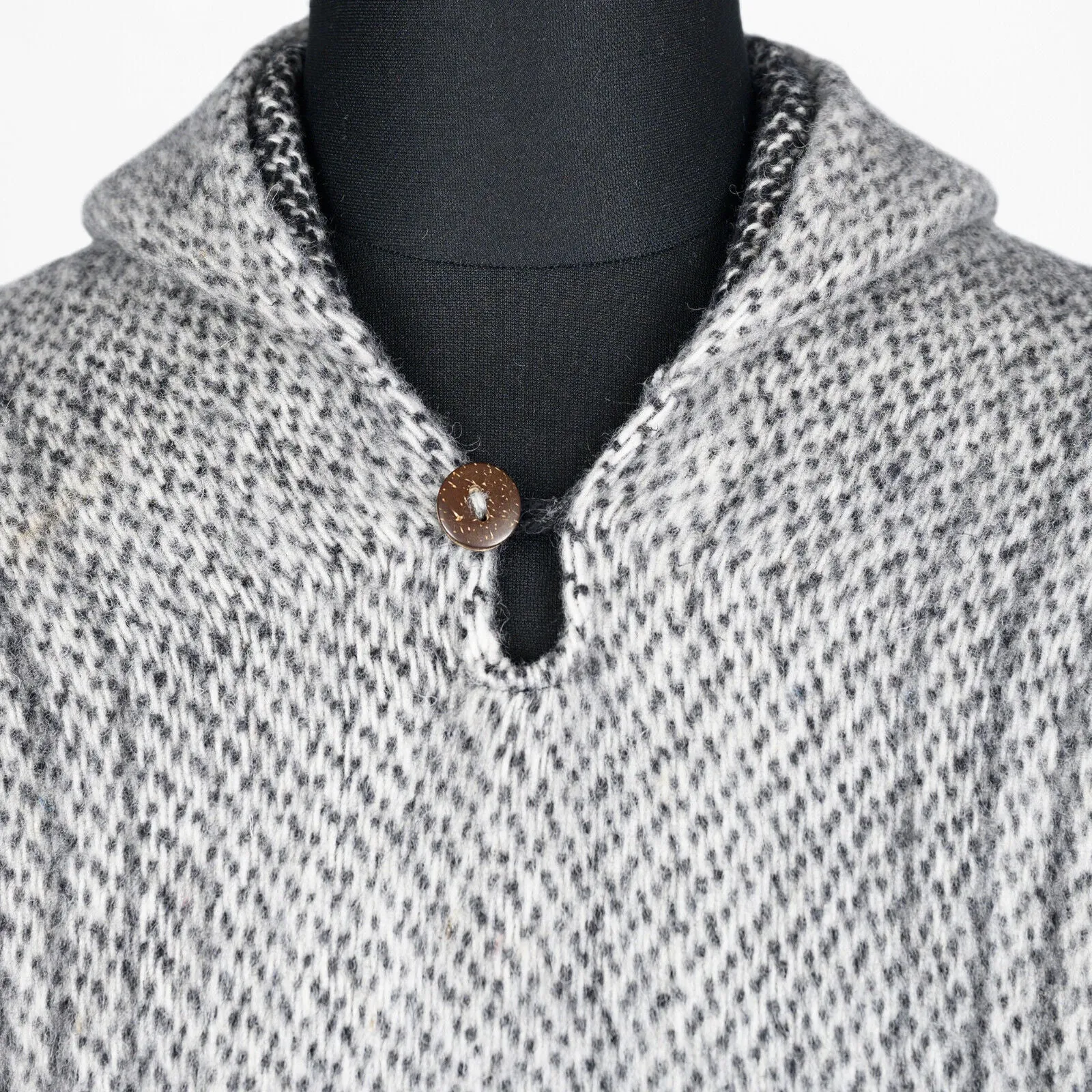 Changaimina - Llama Wool Unisex South American Handwoven Hooded Poncho - gray thin striped pattern