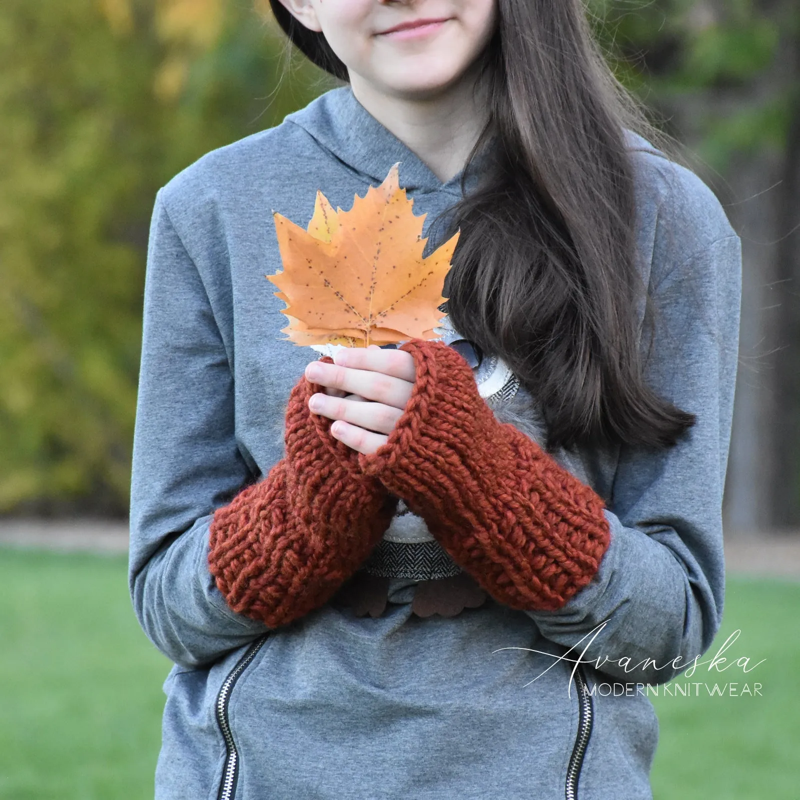 Chunky Fingerless Arm Warmers | THE ROCKLANDS