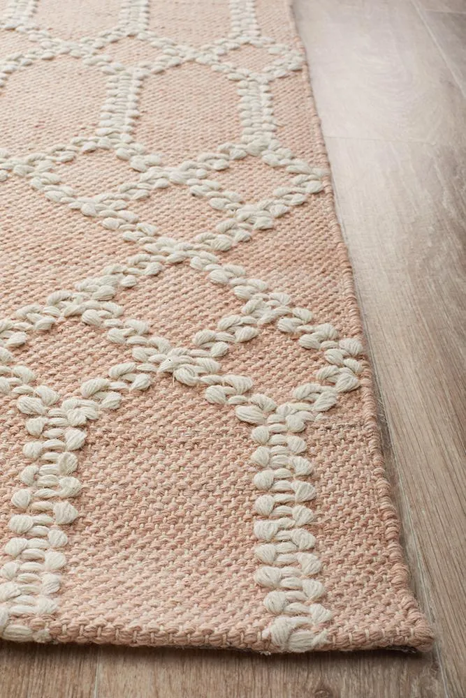 Eco Friendly Tribal Trellis Cottonblend Rug - Nude/Soft Pink