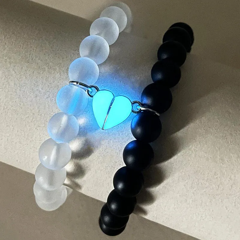 Fashion Jewelry 2pcs Handmade Crown Beaded Charms Bracelet Luminou Heart Glow In The Dark Couple Bracelet For Lover Men Women Fluorescent Gi