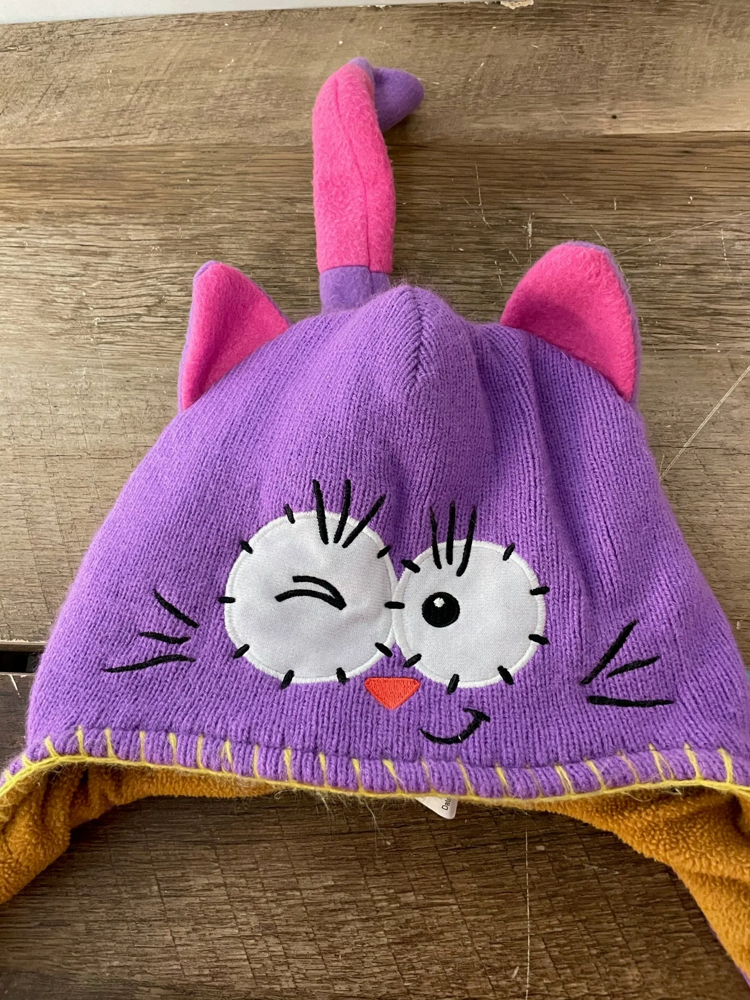 Flipeez Purple/Pink Winking Cat Warm Girls Knit Hat Cap Tail Moves Lined