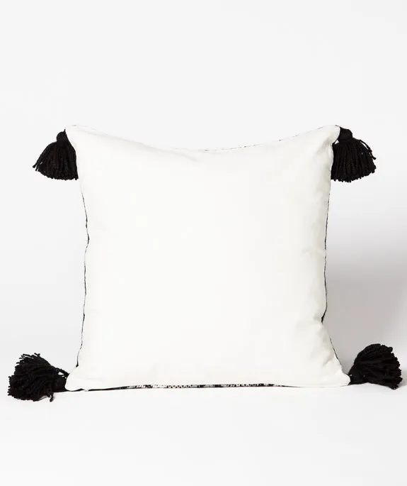 Pallay Cozy Alpaca Pillow