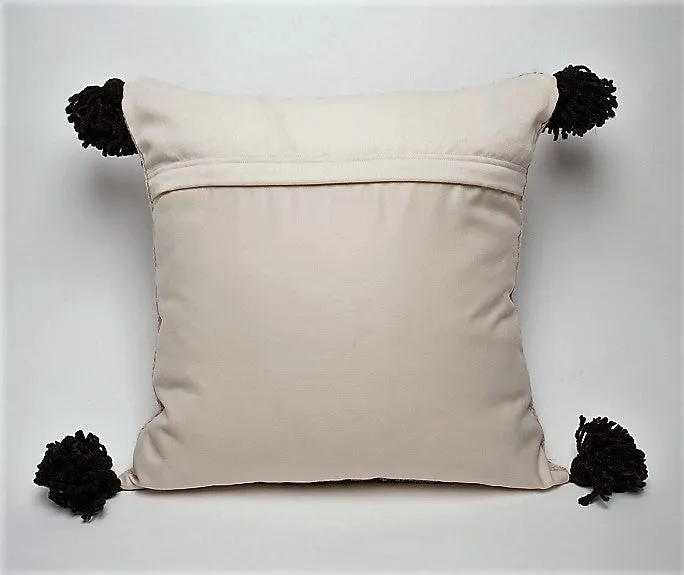 Pallay Cozy Alpaca Pillow