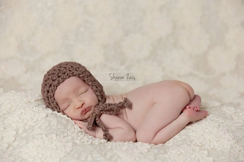 Simply Cotton Baby Bonnet Hat in Walnut