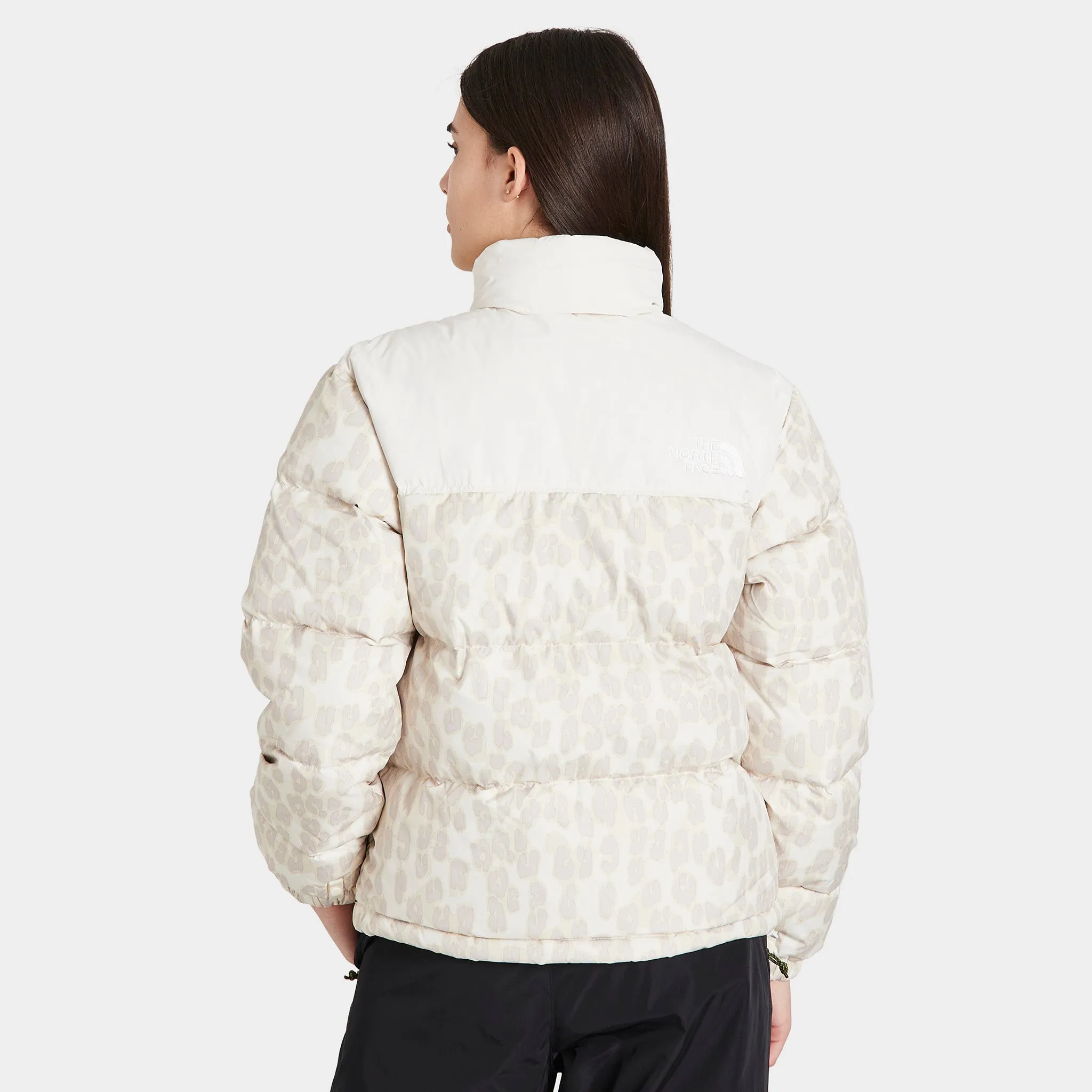 The North Face Women's Printed 1996 Retro Nuptse Jacket Silver Grey Leopard Print / Gardenia White