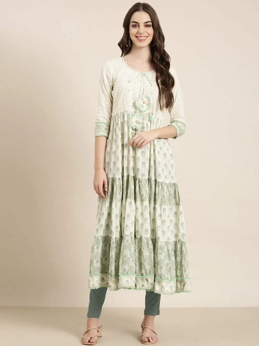 Women Cream Paisley Anarkali Kurta